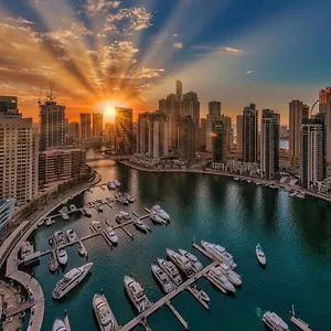 Luxury With Marina View Close To Jbr And Metro With Shared Kitchen Dubai